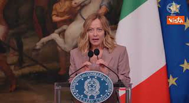 https://statics.cedscdn.it/photos/MED/2025/05/17/8842492_poster.jpg