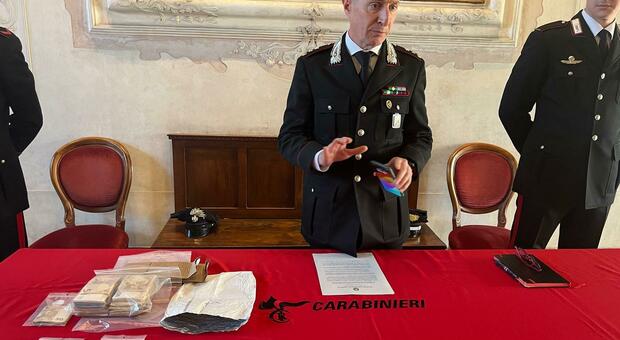 Truffa tre anziane per oltre 40mila euro: 56enne napoletano ai domiciliari. La scusa del finto incidente e la telefonata spacciandosi per carabiniere