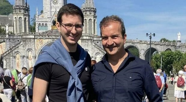 https://statics.cedscdn.it/photos/MED/2025/05/20/8847559_20110815_mario_occhiuto_figlio_morto_.jpg