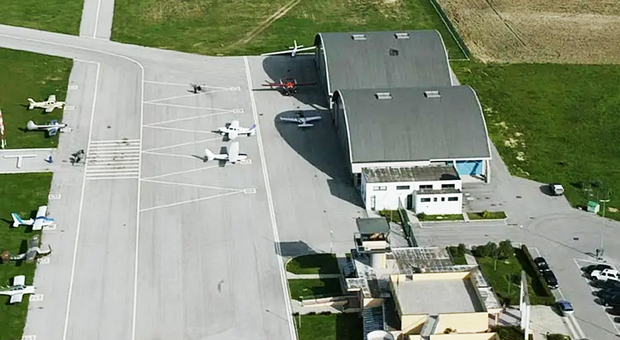 «All’aeroporto di Fano 48 posti di lavoro, infrastruttura efficiente e sicura». Investimenti Enac, le promesse degli operatori. Foto tratta dal web
