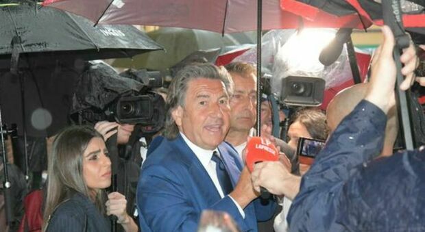 https://statics.cedscdn.it/photos/MED/2025/05/22/8852142_22121736_de_rensis.jpg