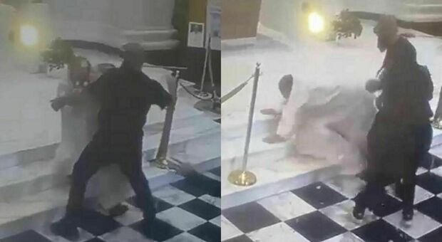 https://statics.cedscdn.it/photos/MED/2025/05/23/8854136_23095232_parroco_aggredito_chiesa.jpg