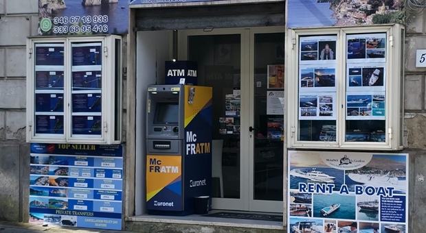 L'Atm griffato Scott McTominay a Piano di Sorrento