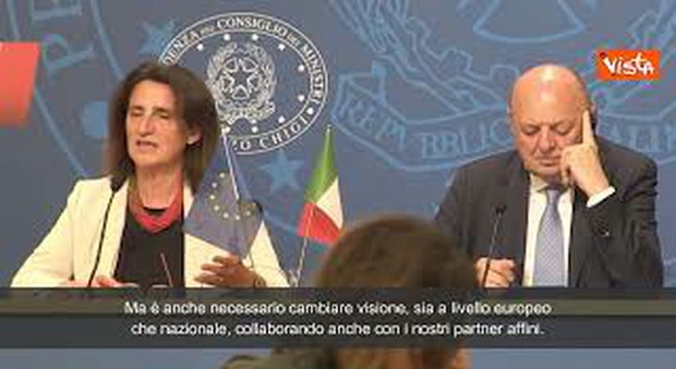 https://statics.cedscdn.it/photos/MED/2025/05/23/8854670_poster.jpg