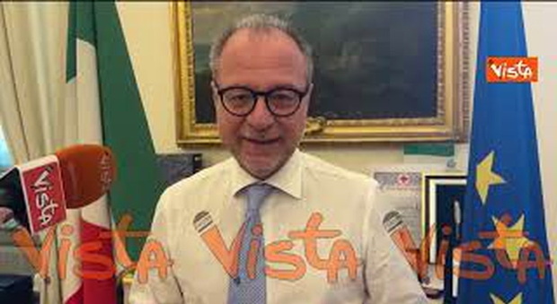 https://statics.cedscdn.it/photos/MED/2025/05/23/8855073_poster.jpg