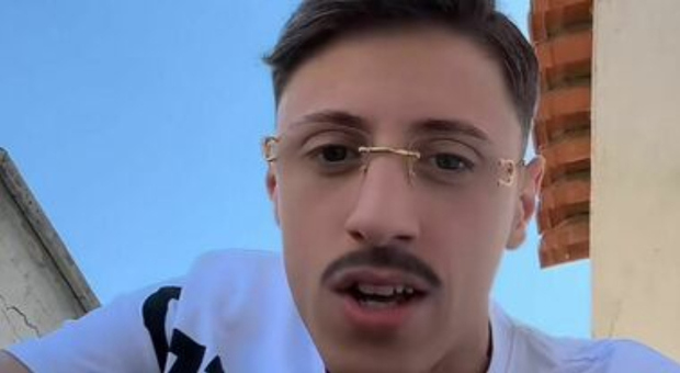 https://statics.cedscdn.it/photos/MED/2025/05/24/8856318_24111401_michnap_1_.jpg