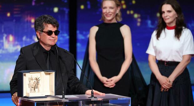 https://statics.cedscdn.it/photos/MED/2025/05/24/8856777_24195309_festival_cannes_diretta_premi_palma_d_oro_oggi_24_5_2025_4_.jpg