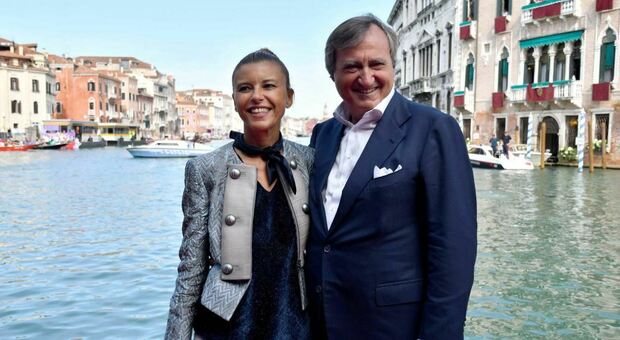 Il sindaco Brugnaro in una foto con la compagna Stefania Moretti