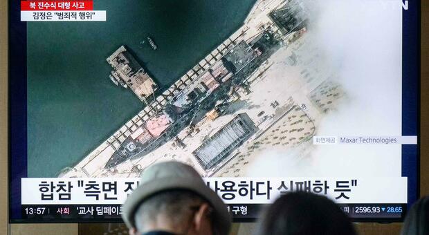 https://statics.cedscdn.it/photos/MED/2025/05/25/8858368_25185544_corea_nave_affondata.jpg