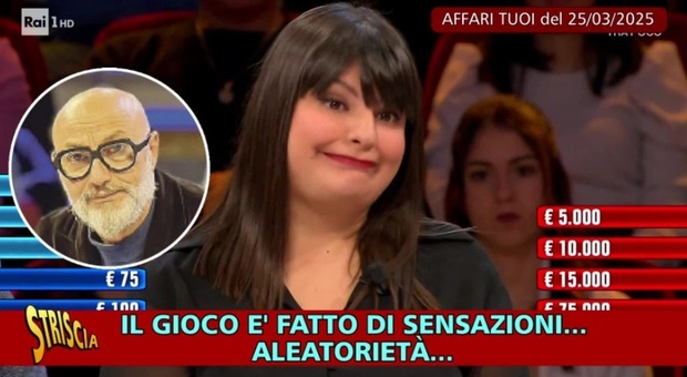 https://statics.cedscdn.it/photos/MED/2025/05/26/8860102_26183710_striscia_sbugiarda_dottore.jpg