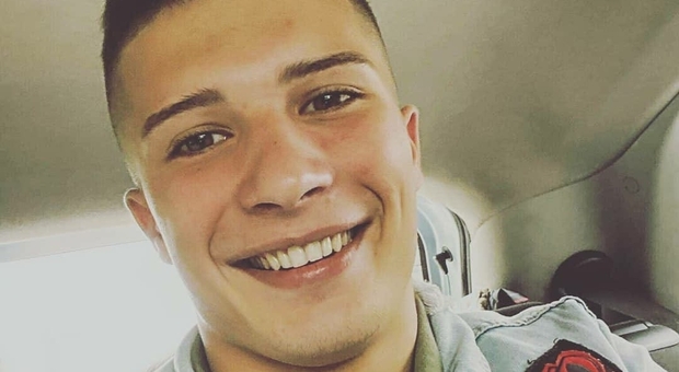Victor Durbala morto sul lavoro a 25 anni, quattro ore di sciopero: «Più controlli sugli appalti»