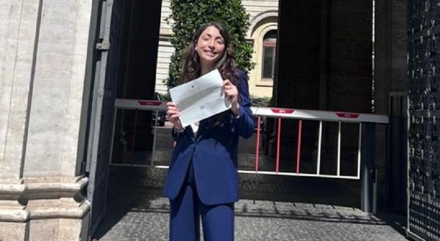 https://statics.cedscdn.it/photos/MED/2025/05/27/8861641_27094215_raffaella_granata.jpg