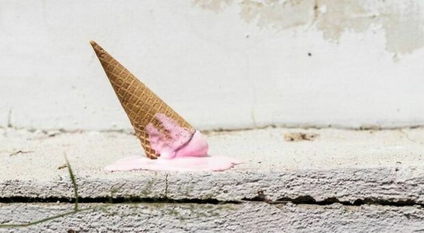 https://statics.cedscdn.it/photos/MED/2025/05/28/8863996_28135655_gelato_aggressione_minorenni_minacce_estorsione_reggio_emilia_oggi_28_5_2025.jpg