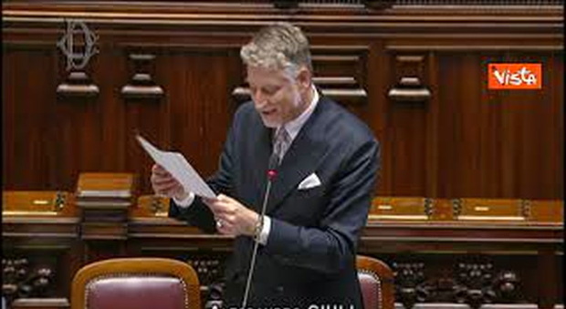 https://statics.cedscdn.it/photos/MED/2025/05/28/8864187_poster.jpg