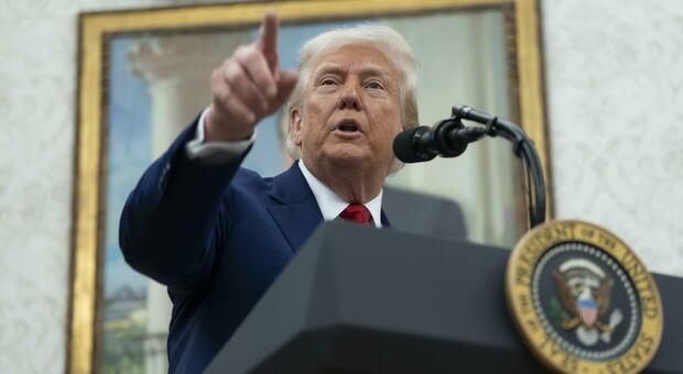 https://statics.cedscdn.it/photos/MED/2025/05/29/8865898_29061709_dazi_trump.jpg