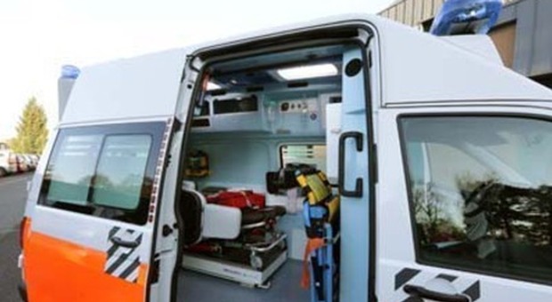 https://statics.cedscdn.it/photos/MED/2025/05/29/8866371_29150925_ambulanza_ultimissime_news_cosa_succcesso_oggi.jpg