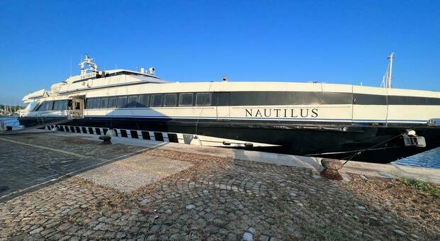 Il Nautilus riaccende i motori, rotta verso la Croazia: torna la nave veloce che collega le due sponde dell’Adriatico