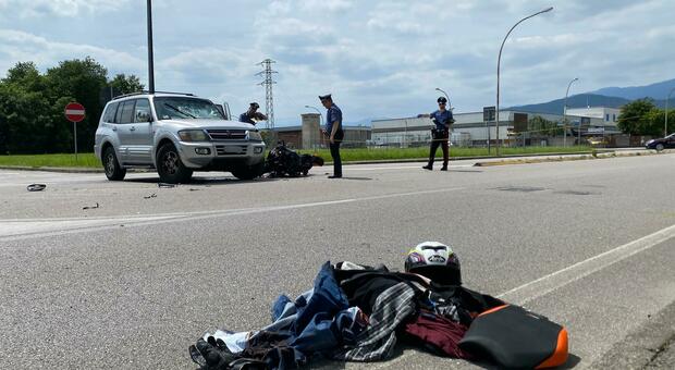 https://statics.cedscdn.it/photos/MED/2025/05/31/8870572_30145932_incidente_moto_fuoristrada_via_mattei_elisoccorso_pericolo_di_vita_1.jpg