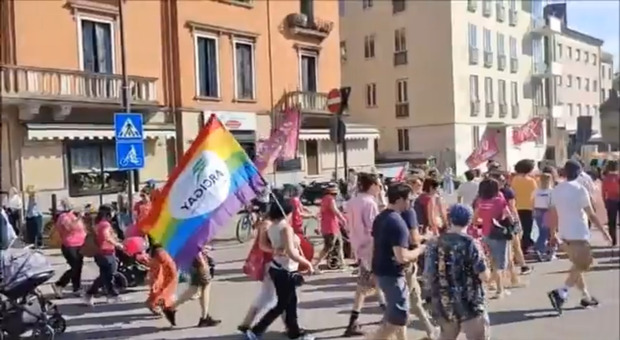 https://statics.cedscdn.it/photos/MED/2025/05/31/8870730_31180637_myfilename.jpg
