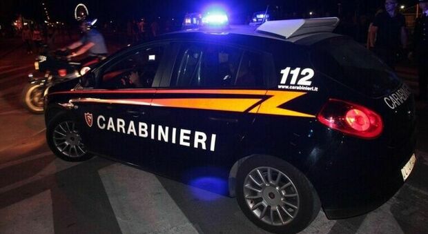 https://statics.cedscdn.it/photos/MED/2025/06/03/8875780_03140934_violenza_moglie_calci_pugni_morsi_figli_piccoli_soccorsi_moglia_mantova_oggi_3_6_2025.jpg