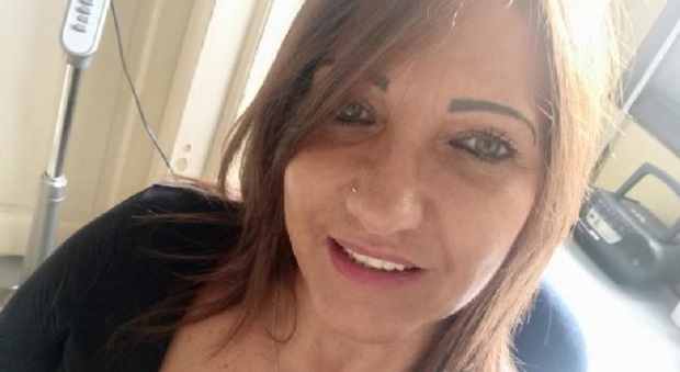 Rosa Carpenè è fra le bisnonne più giovani d'Italia, ha solo 58 anni: «Sono diventata mamma a 14 anni, nonna a 31. Vorrei entrare nel Guinness dei primati»
