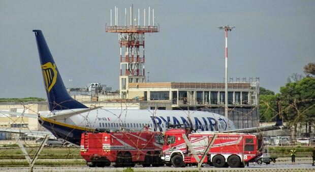 https://statics.cedscdn.it/photos/MED/2025/06/05/8880202_05100242_ryanair_turbolenza_feriti_volo_berlino_milano_oggi_5_6_2025.jpg