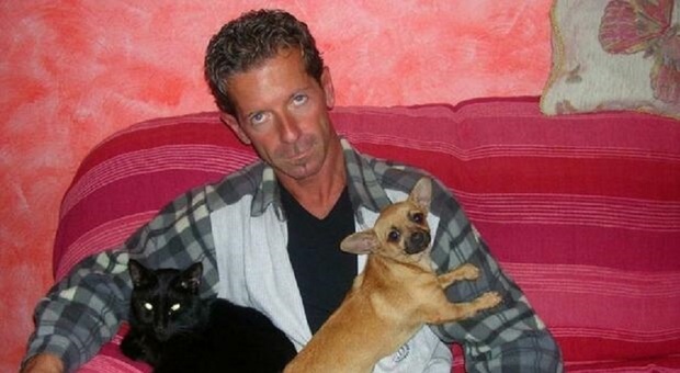 https://statics.cedscdn.it/photos/MED/2025/06/07/8884400_07143144_massimo_bossetti_belve_oggi_moglie_figli.jpg
