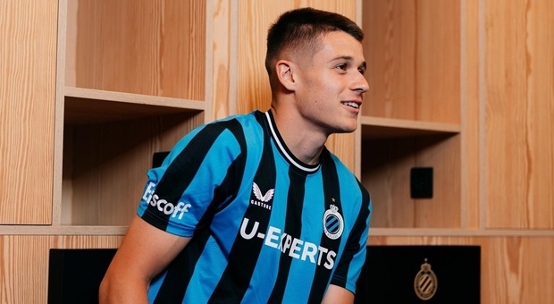 L'attaccante Nicolò Tresoldi con la nuova maglia del Club Bruges