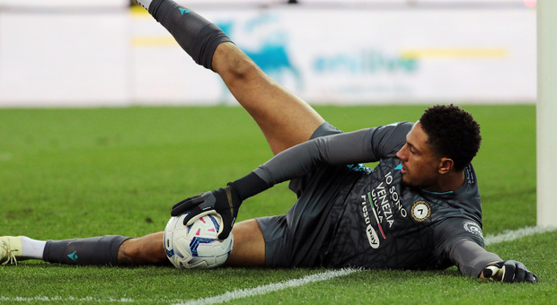 https://statics.cedscdn.it/photos/MED/2025/06/09/8887711_09130740_udinese_portiere_indagato_calcioscommesse_okoye.jpg