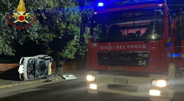 https://statics.cedscdn.it/photos/MED/2025/06/10/8889494_10102558_incidente_microcar_parioli.jpg