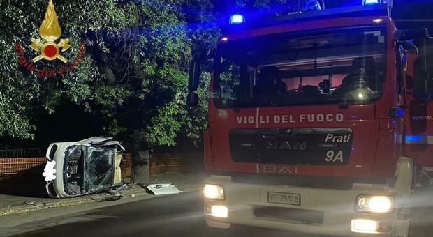 https://statics.cedscdn.it/photos/MED/2025/06/10/8889521_10103823_incidente_roma_parioli_microcar_giovani_feriti_oggi_10_6_2025.jpg