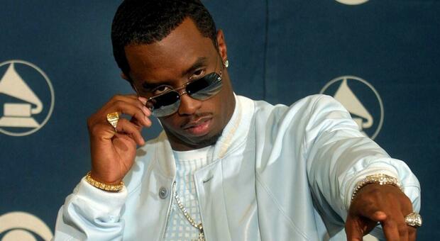 https://statics.cedscdn.it/photos/MED/2025/06/10/8889732_10134820_diddy_2.jpg