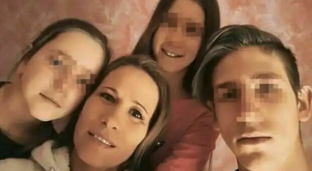 https://statics.cedscdn.it/photos/MED/2025/06/11/8891865_11144918_bossetti_marita_figli_chi_sono_cosa_fanno_oggi_11_6_2025.jpg