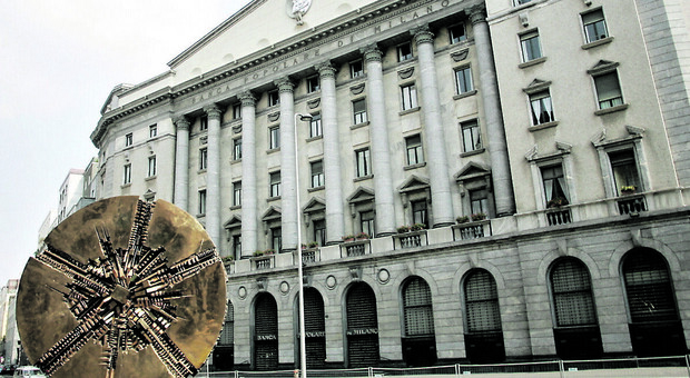 https://statics.cedscdn.it/photos/MED/2025/06/13/8895909_13102409_unicredit_bpm_tar.jpg