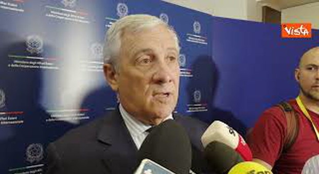 https://statics.cedscdn.it/photos/MED/2025/06/13/8896183_poster.jpg