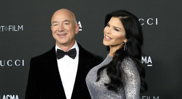 Matrimonio Jeff Bezos e Lauren Sánchez: 5 hotel di lusso, gli invitati super vip e i 27 abiti da sposa