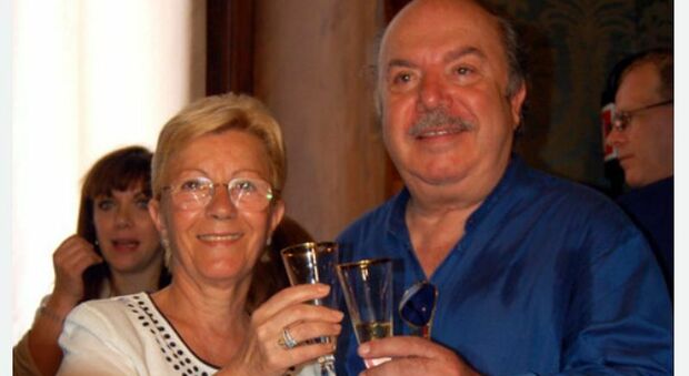 Lino Banfi: «Mio suocero mi odiava, poi è morto tra le mie braccia. Venditti? Non sapeva nuotare, rischiò di annegare davanti a me»
