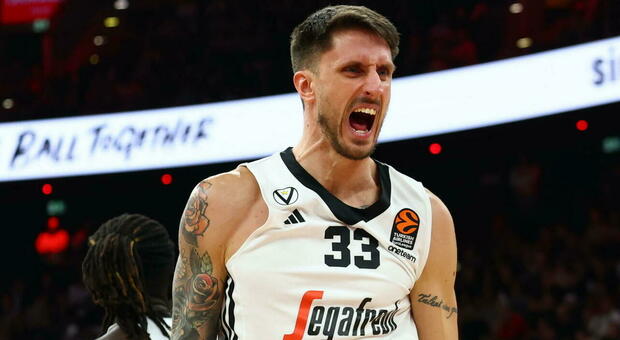 Achille Polonara ricoverato in ospedale: «Ha la leucemia mieloide». L'annuncio della Virtus e il precedente nel 2023