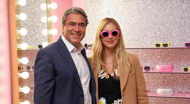 Chiara Ferragni, Safilo le chiede 5,9 milioni di risarcimento danni: la  causa dopo la rottura del contratto per il Pandoro gate