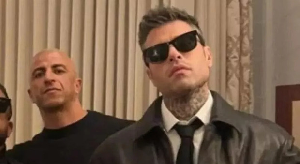 https://statics.cedscdn.it/photos/MED/2025/06/19/8907962_19163414_ex_bodyguard_fedez.jpg