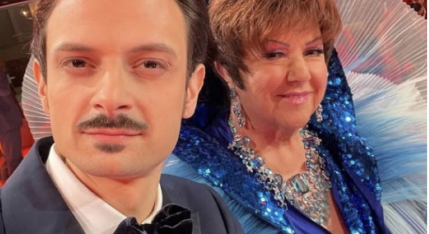 Orietta Berti, lite in diretta con Fabio Rovazzi: «Per colpa tua la nostra canzone uscirà tardi. Avevi degli obblighi». Cosa è successo