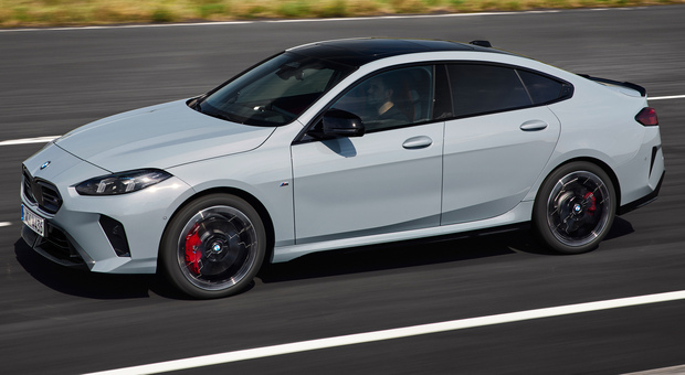 https://statics.cedscdn.it/photos/MED/2025/06/23/8915419_23193241_p90572405_highres_the_new_bmw_m235_xdr.jpg