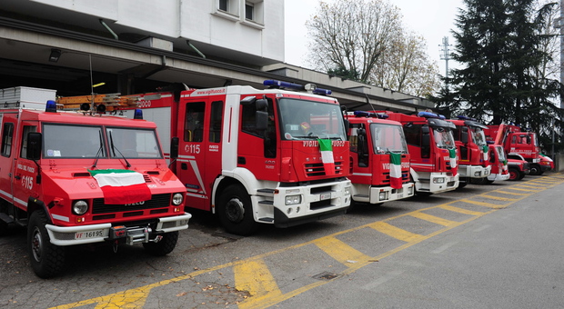 Pompieri senza personale: operativi dirottati in ufficio e servizi a rischio. Il sindacato chiede aiuto al prefetto