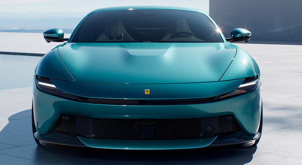Ferrari Amalfi, in evidenza il muso da squalo