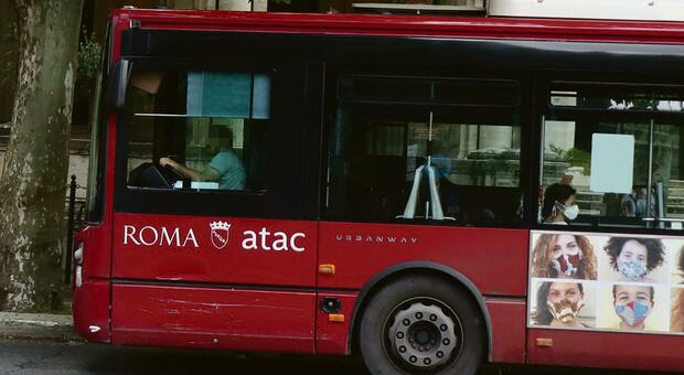https://statics.cedscdn.it/photos/MED/2025/07/04/8937184_04081601_aggressione_razzista_roma.jpg