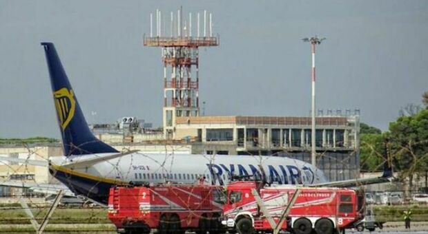 https://statics.cedscdn.it/photos/MED/2025/07/05/8939152_05091315_ryanair3.jpg