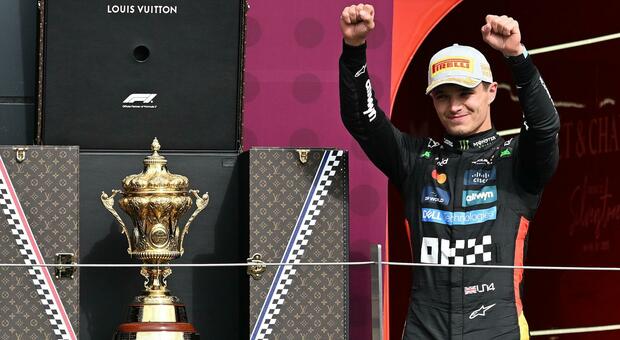 https://statics.cedscdn.it/photos/MED/2025/07/07/8942486_07111714_norris_silverstone_2.jpg
