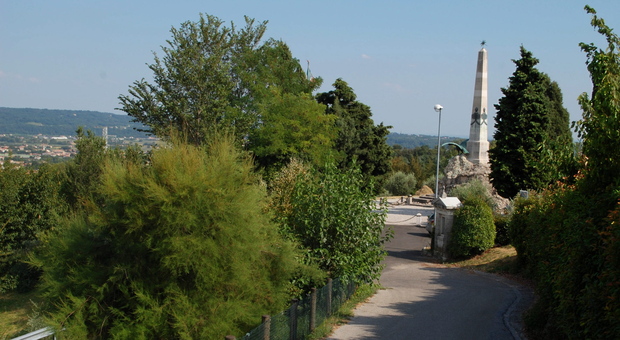 Santuario della Rocca, il libro dedicato all'ex rettore don Orazio Mondin presentato a Cornuda