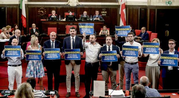 Beppe Sala indagato, centrodestra garantista: «Le giunte non cadono per gli avvisi di garanzia»