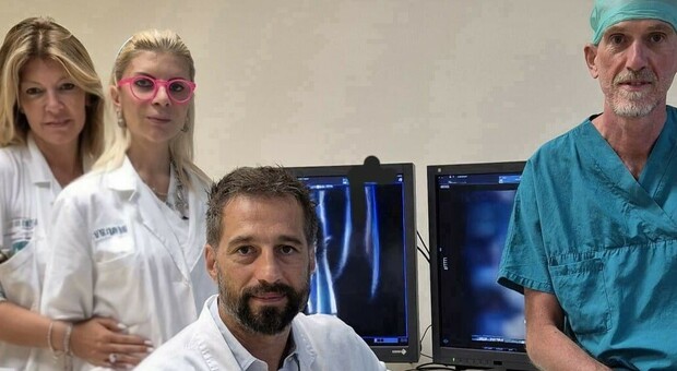 https://statics.cedscdn.it/photos/MED/2025/07/21/8969579_21184740_tumoreovarico.jpg